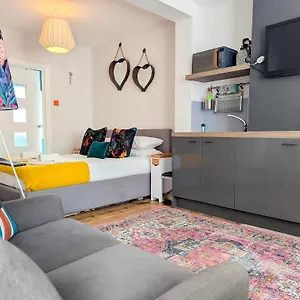 Apartment Abode I Great Neighbourhood!, Brighton